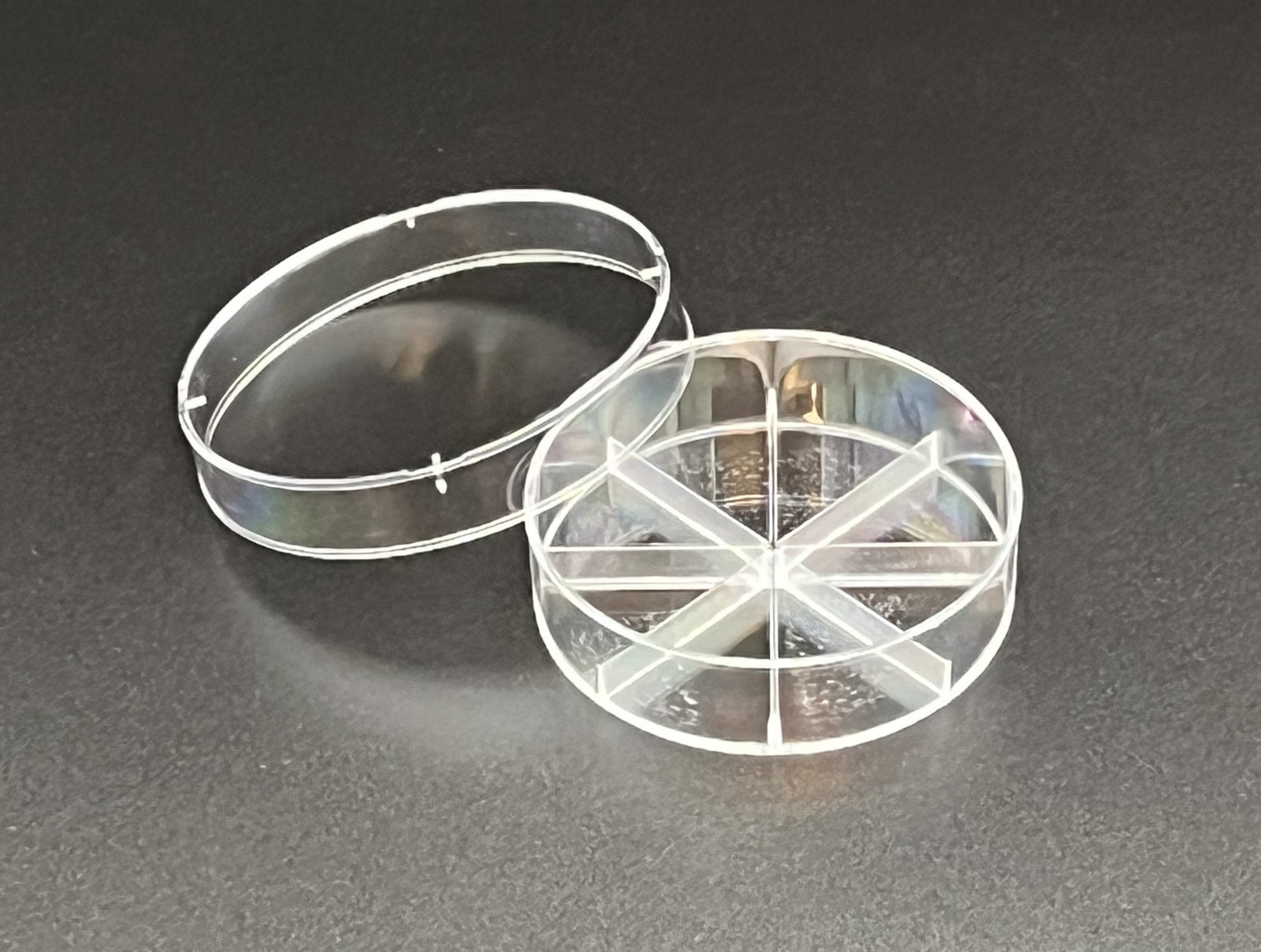 Solution™ Dish, w/Lid, Round, 8 Section, 60x15mm, 10/pk