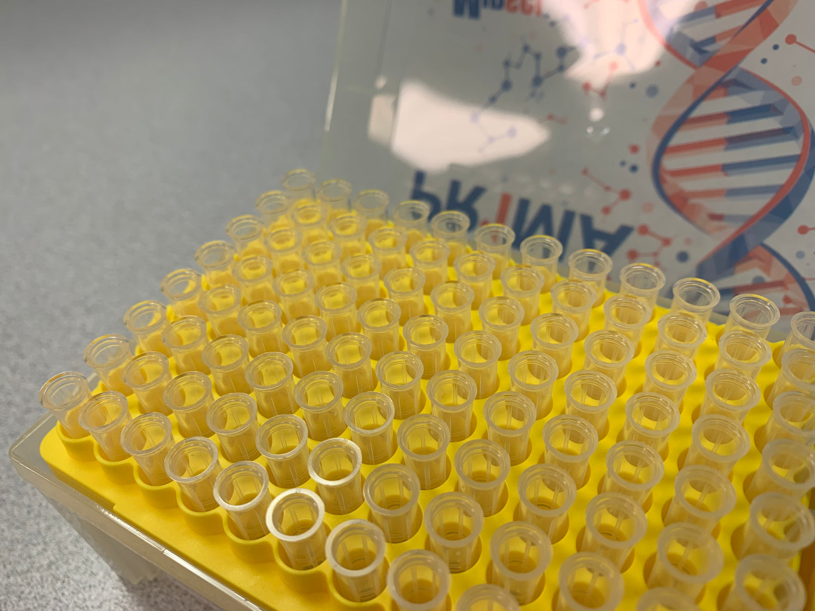 200uL Sterile PR1MA Low Retention Graduated Pipette Tips