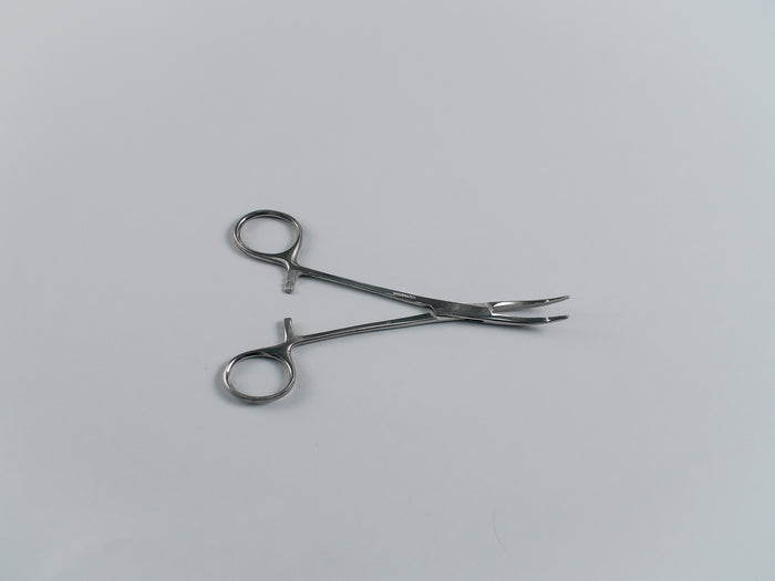 Forceps, Stainless Curved, 5.5 Inch, Each